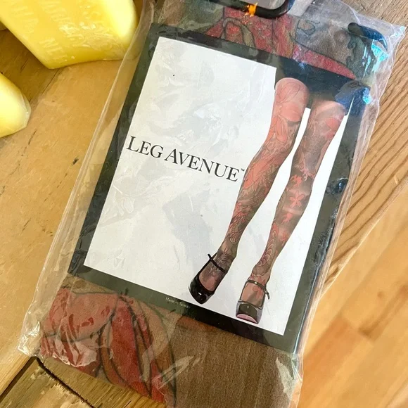 New! Deadstock 90’s Opaque Tattoo Print Tights - Picture 2 of 6